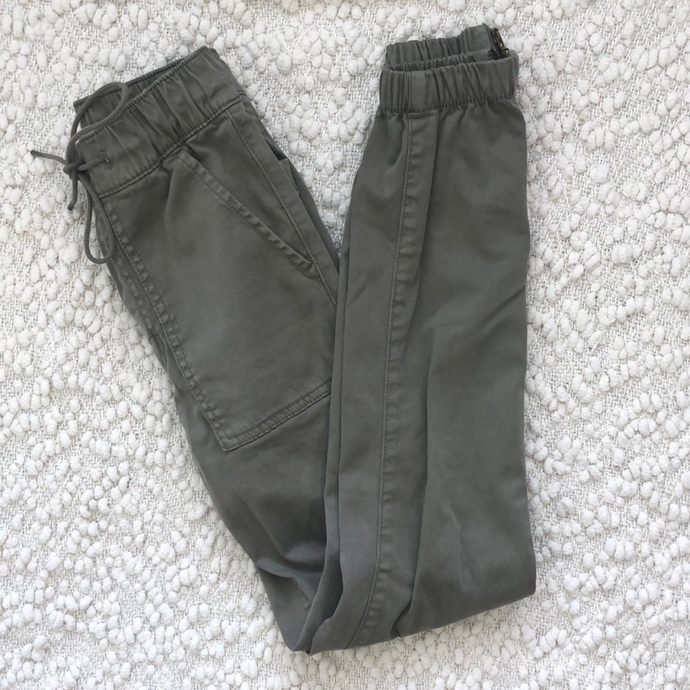 AE Stretch High-Waisted Jegging Jogger